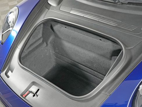 Certified 2024 Porsche 911 Carrera image 12