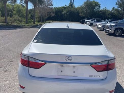 Used 2014 Lexus ES 350 350 w/ Premium Package image 3