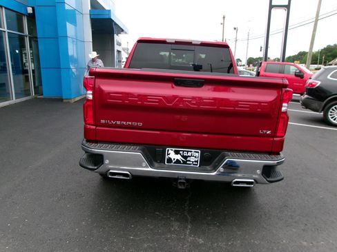 New 2026 Chevrolet Silverado 1500 LTZ w/ LTZ Premium Package AWD/4WD image 4