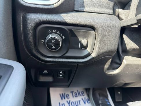 Used 2020 RAM 1500 Big Horn AWD/4WD image 23