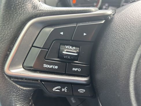 Used 2019 Subaru Forester Premium AWD/4WD image 13