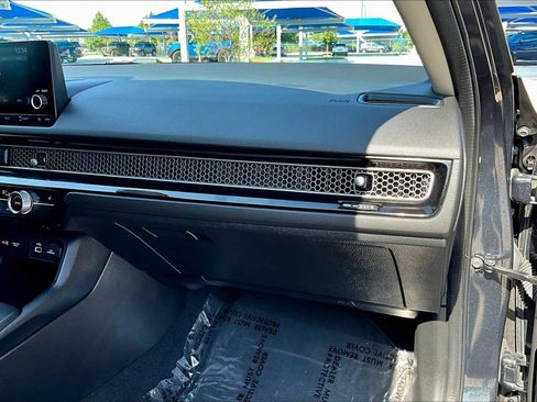 Used 2024 Honda Civic EX-L image 19