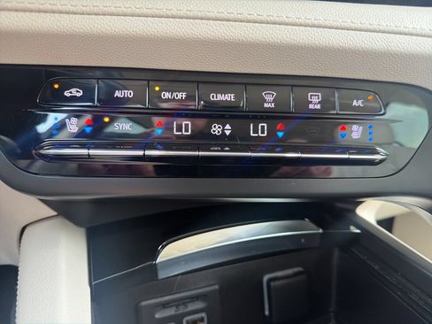 Used 2023 Buick Envision Avenir AWD/4WD image 50