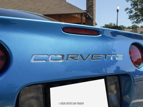 Used 1998 Chevrolet Corvette Coupe w/ Roof Pkg RWD image 85