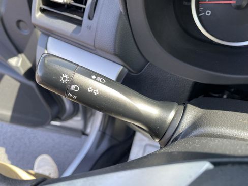 Used 2014 Subaru Forester 2.5i AWD/4WD image 12
