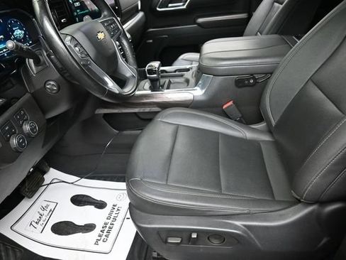 Used 2023 Chevrolet Silverado 1500 LTZ w/ LTZ Premium Package AWD/4WD image 9