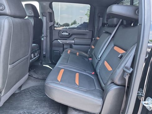 Used 2022 GMC Sierra 2500 AT4 w/ AT4 Premium Plus Package AWD/4WD image 34