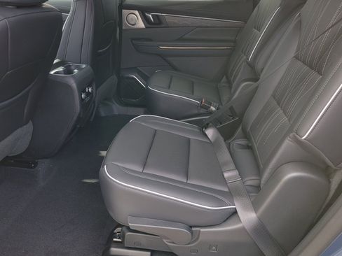 New 2026 Buick Enclave Avenir w/ Super Cruise Package FWD image 7