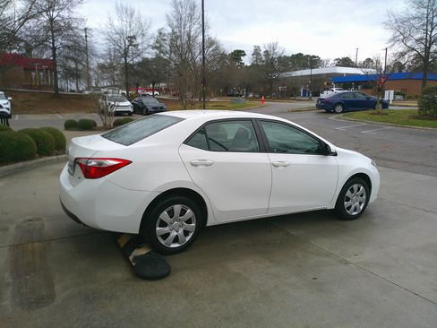 Used 2016 Toyota Corolla LE image 13