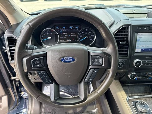 Used 2020 Ford Expedition Limited w/ Equipment Group 302A AWD/4WD image 16