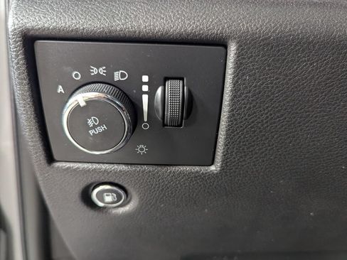Used 2018 Jeep Grand Cherokee Limited w/ Trailer Tow Group IV RWD image 13