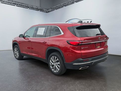 Used 2025 Buick Enclave Preferred AWD/4WD image 5