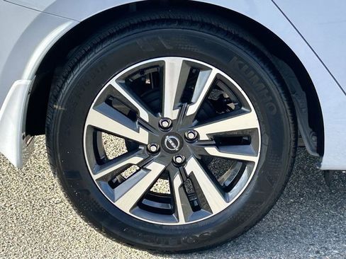 New 2025 Nissan Versa SV w/ Trunk Package image 7