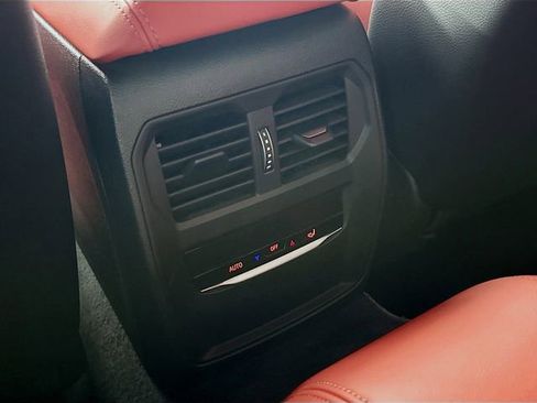 Used 2024 BMW M4 xDrive Competition w/ Executive Package image 36