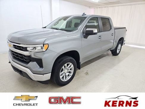 Used 2023 Chevrolet Silverado 1500 LT AWD/4WD image 1