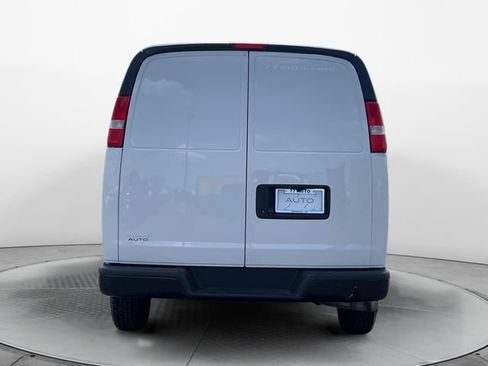 Used 2021 Chevrolet Express 2500 Extended w/ Driver Convenience Package RWD image 4