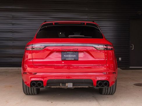 Certified 2023 Porsche Cayenne GTS AWD/4WD image 6