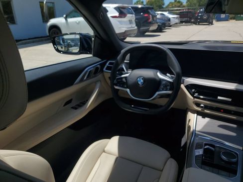Used 2025 BMW 430i Convertible RWD image 18