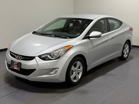 Used 2013 Hyundai Elantra GLS w/ Preferred Pkg image 1