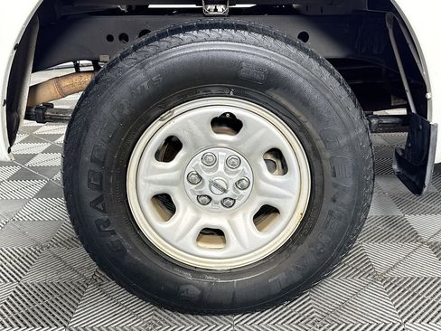 Used 2018 Nissan Frontier S image 31