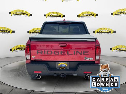 Used 2025 Honda Ridgeline Black Edition image 4