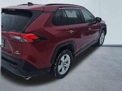 Used 2020 Toyota RAV4 LE w/ Carpet Mat Package image 2