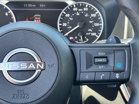 Used 2024 Nissan Rogue SV AWD/4WD image 20