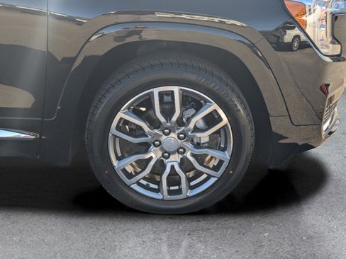 Used 2024 GMC Terrain Denali image 6
