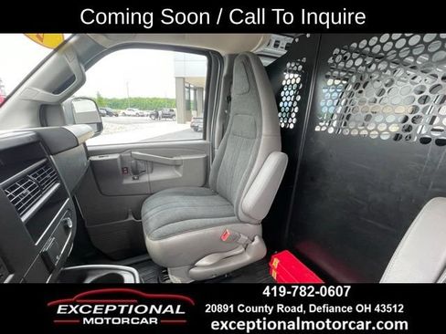 Used 2025 GMC Savana 2500 w/ Driver Convenience Package RWD image 24