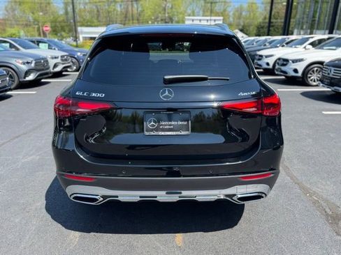 Used 2026 Mercedes-Benz GLC 300 4MATIC image 4