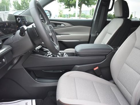 New 2026 Chevrolet Traverse LT w/ Midnight/Sport Edition FWD image 14