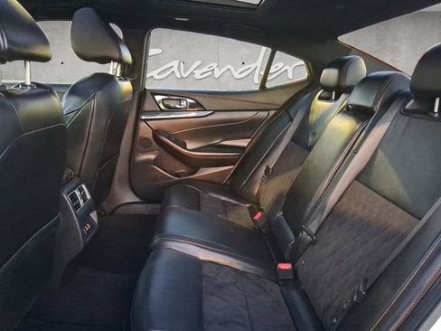 Used 2021 Nissan Maxima SR w/ Sport Mat Group image 22