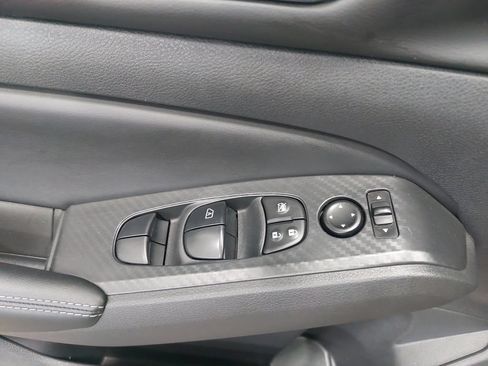 Certified 2025 Nissan Altima 2.5 SV FWD image 28