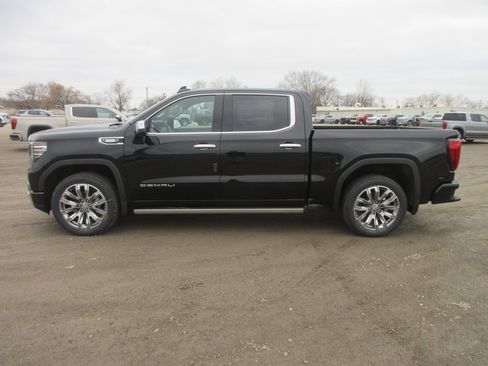 New 2026 GMC Sierra 1500 Denali image 10