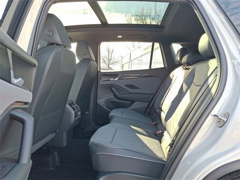 New 2026 Volkswagen Tiguan SE R-Line image 5