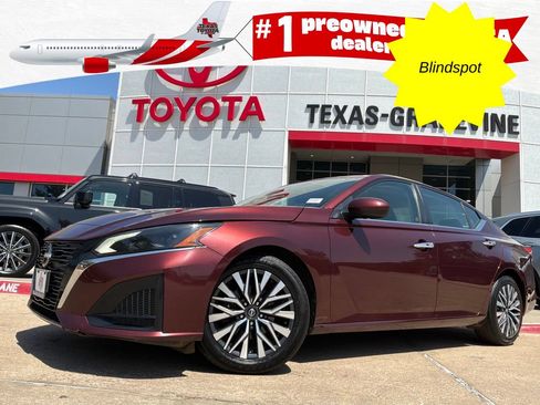 Used 2023 Nissan Altima 2.5 SV FWD image 1