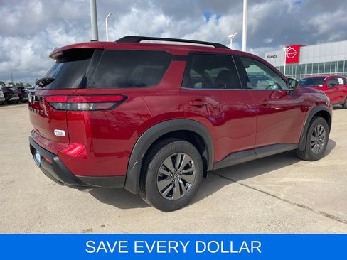 Used 2026 Nissan Pathfinder SV FWD image 5