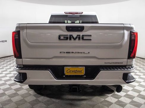 Used 2024 GMC Sierra 2500 Denali Ultimate image 10