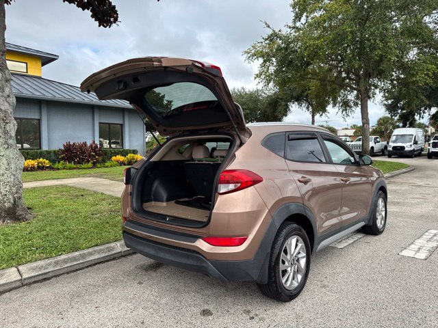 Used 2017 Hyundai Tucson SE w/ SE Popular Package 02 FWD image 19