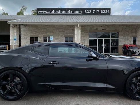 Used 2016 Chevrolet Camaro SS image 7