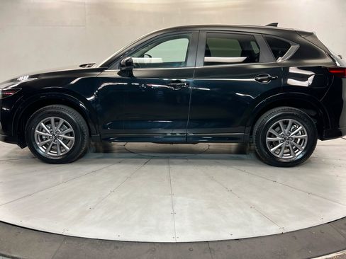 Used 2025 MAZDA CX-5 AWD 2.5 S w/ Select Package image 2