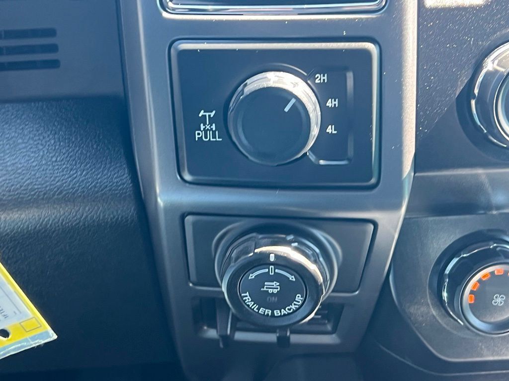 Used 2020 Ford F150 XLT w/ Equipment Group 302A Luxury AWD/4WD image 33