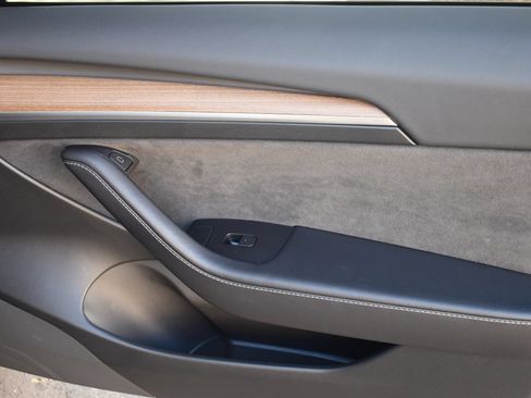 Used 2023 Tesla Model 3 Standard Range RWD image 21
