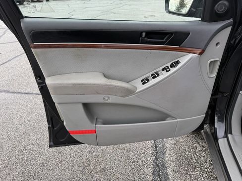 Used 2008 Hyundai Veracruz GLS FWD image 15