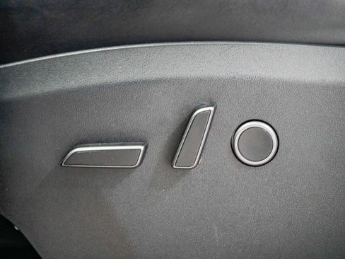 Used 2023 Tesla Model Y Long Range AWD/4WD image 20