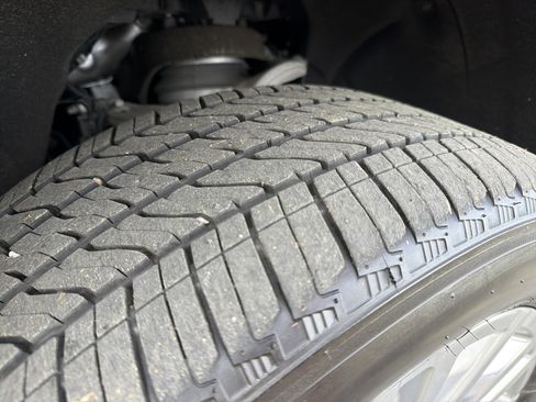 Used 2023 Chevrolet Tahoe High Country w/ Advanced Technology Package image 12