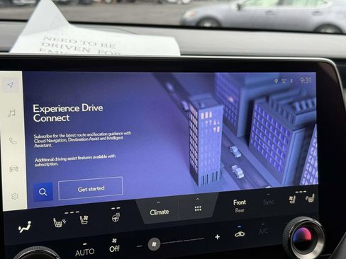 Used 2024 Lexus RX 450h AWD w/ Luxury Package image 11