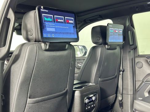 Used 2024 GMC Yukon Denali w/ Denali Reserve Package AWD/4WD image 21