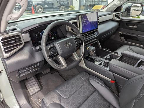 Used 2024 Toyota Tundra Limited AWD/4WD image 13