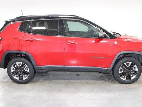 Used 2018 Jeep Compass Trailhawk w/ Leather Interior Group AWD/4WD image 12